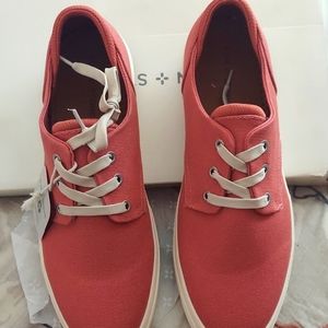 Men's lace-up sneakers